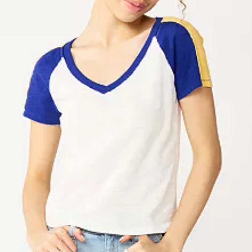 Juniors' SO® V-Neck Varsity Tee by SO